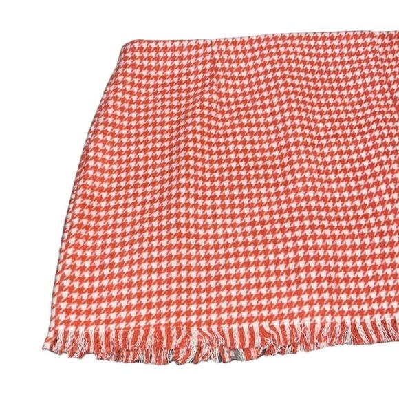 SHEIN Houndstooth Raw Hem Mini Skirt - Picture 5 of 10